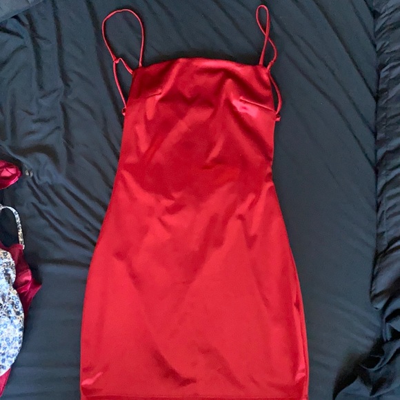 Dresses & Skirts - Cute fashion nova dress, never worn with tags still on